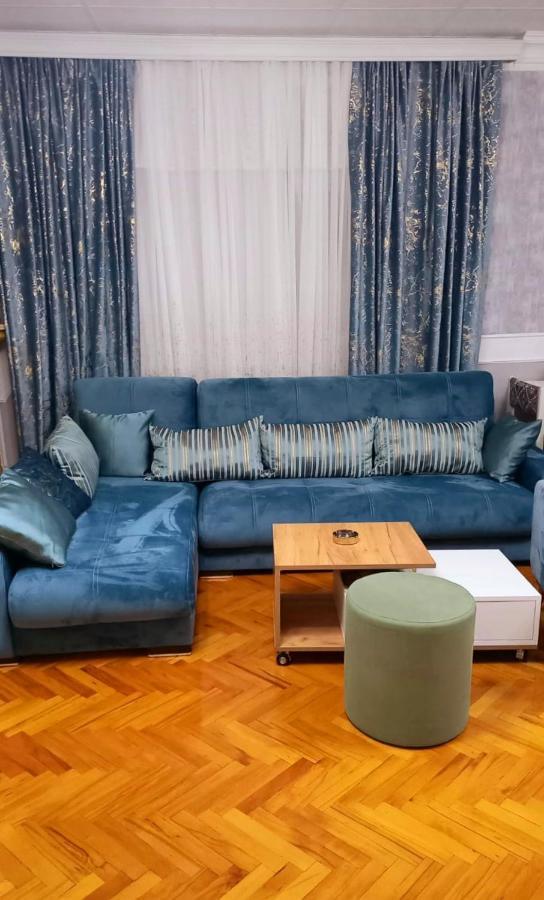 Central Apartment "Ameliya" Баку Экстерьер фото