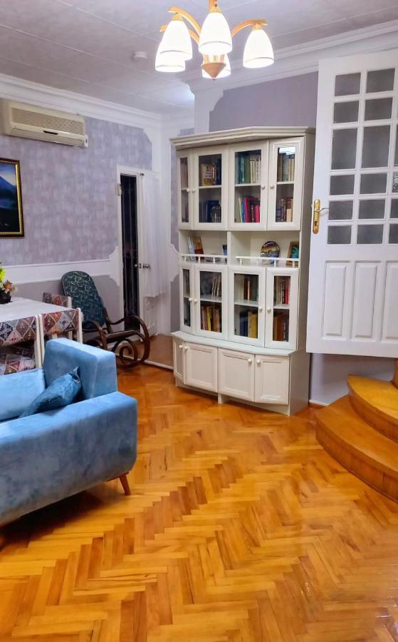 Central Apartment "Ameliya" Баку Экстерьер фото